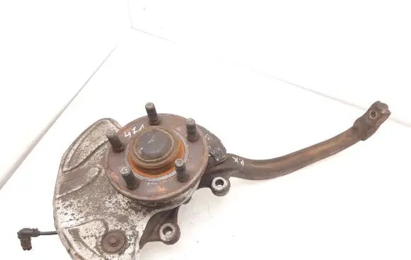 Chrysler 300 - 300C Front wheel hub 04782705AB