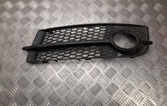 Audi A5 8T 8F Front grill 8J0807681