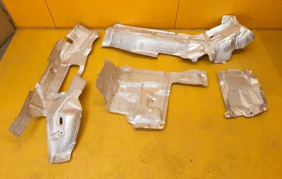 Mercedes-Benz GLE W167 Exhaust heat shield A1676801705 A1676801603