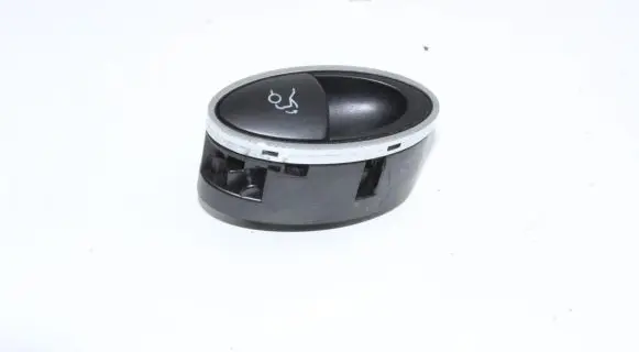 Mercedes-Benz CLS C219 Tailgate/boot open switch button A2118210379