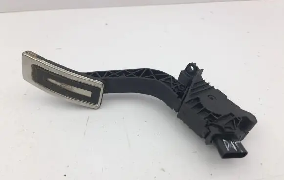 Volkswagen T-Roc Accelerator throttle pedal 5Q2723503F