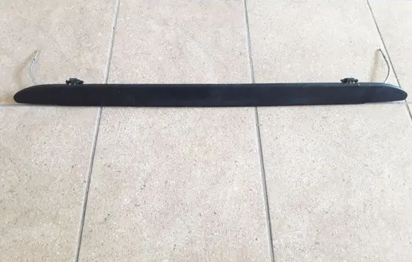 Volkswagen PASSAT B4 Air flow deflector 