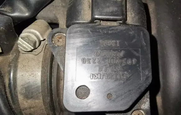 Suzuki Swift I Mass air flow meter 1974002230 63j0