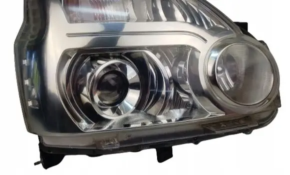 Nissan X-Trail T31 Headlight/headlamp