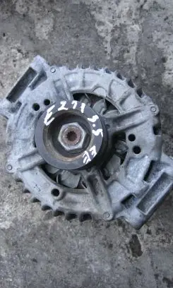 Mercedes-Benz E W211 Generator/alternator A0131545602