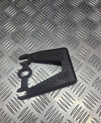 Opel Vivaro Engine mounting bracket 8200577165