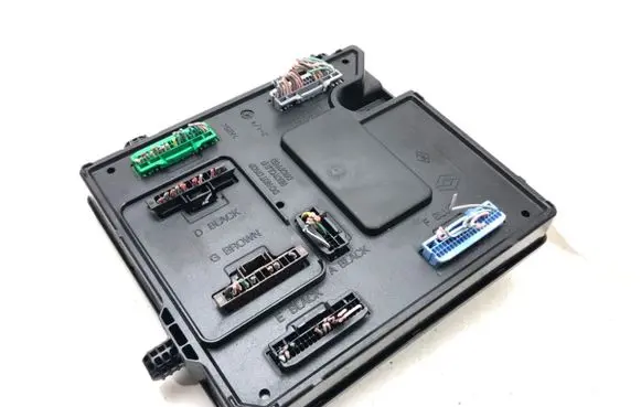 Renault Fluence Other control units/modules 284B18225R