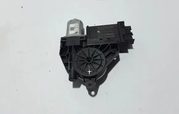 Volvo C40 Front door window regulator motor 32283267