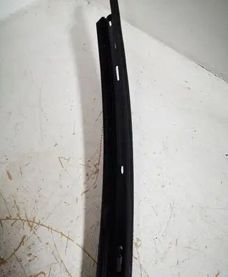 Ford Mustang VI Front door window/glass frame 