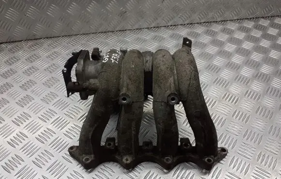 Hyundai Getz Intake manifold