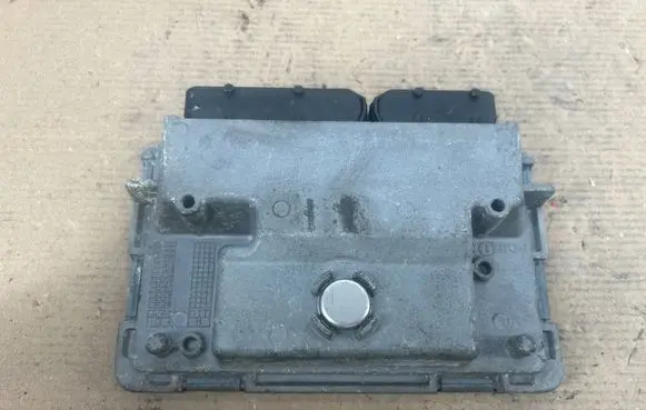 Volkswagen Polo V 6R Engine control unit/module 03E906019AK 03E906019B 5WA11023