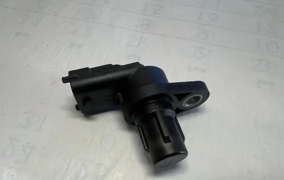 Audi A6 S6 C5 4B Camshaft position sensor 8658726 0232103063