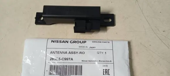 Nissan Leaf I (ZE0) Keyless system antenna 285E5C997A