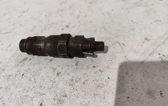 BMW 5 E39 Fuel injector KAC21S71