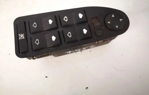 BMW 5 E39 Electric window control switch 61318368987