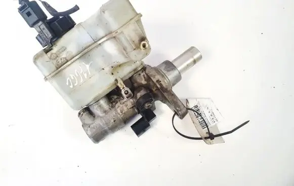 Volkswagen PASSAT B6 Master brake cylinder