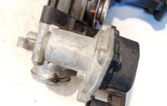 Volkswagen Golf VI EGR valve 218121892 03l128063q