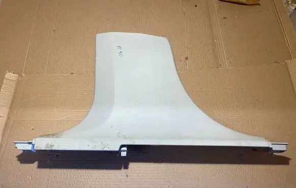 Volvo XC90 (D)pillar trim (top) 39829965