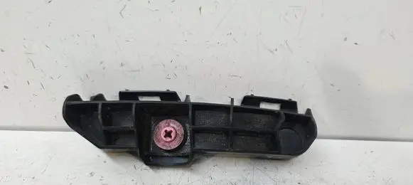 Toyota RAV 4 (XA40) Rear bumper mounting bracket 5256242050
