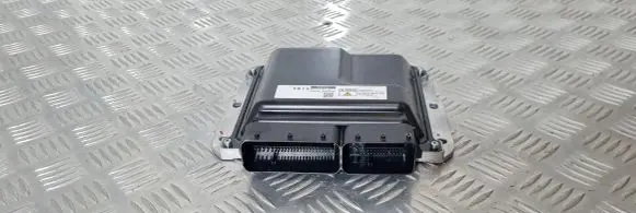 Mitsubishi L200 Engine control unit/module MA275700-7912