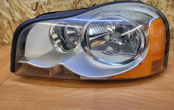 Volvo XC90 Headlight/headlamp 30764399 89901027