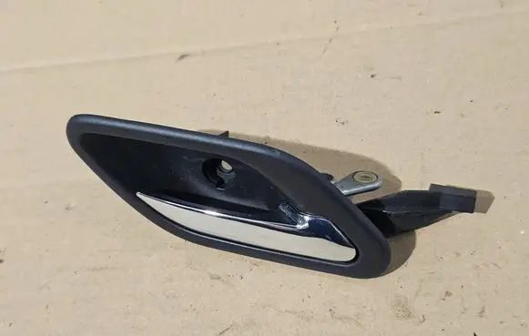BMW 5 E39 Front door interior handle 8226050