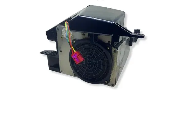 Audi A3 S3 8L Subwoofer speaker 8L0035381DKASACJA 8L0035381D