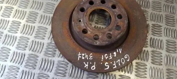 Volkswagen Golf V Front brake disc