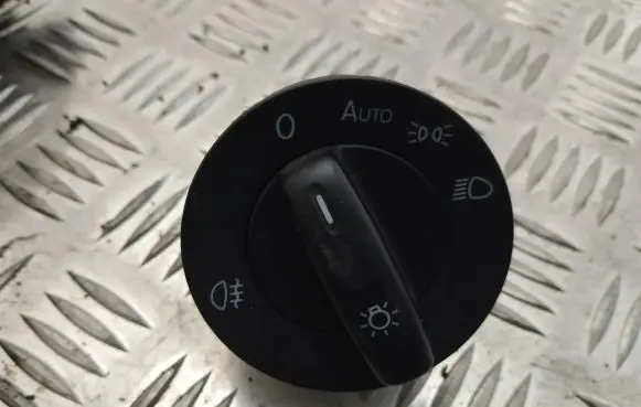 Volkswagen Touran I Light switch 1T0941431AB