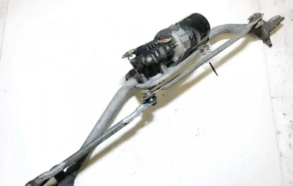 Volkswagen New Beetle Front wiper linkage and motor 8d1955332