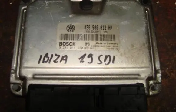 Audi A3 S3 8P Engine control unit/module 0281011320SDI