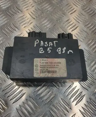 Volkswagen PASSAT B5 Comfort/convenience module 1J0959799AH