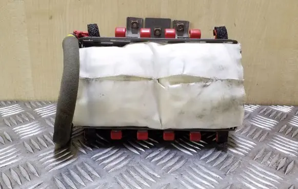 Mitsubishi Space Wagon Passenger airbag MR283820 MR390858 MR330226