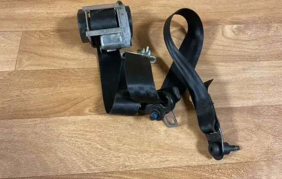 Ford C-MAX II Front seatbelt AM51R61294ABW 616090800