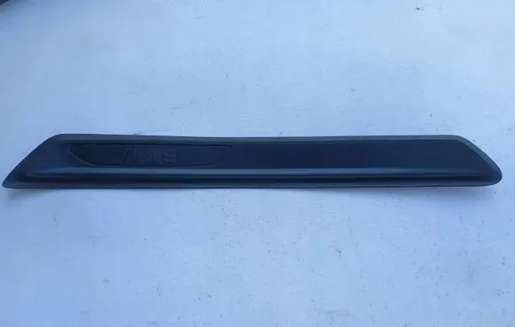 BMW 2 F46 Rear sill trim cover 7316822
