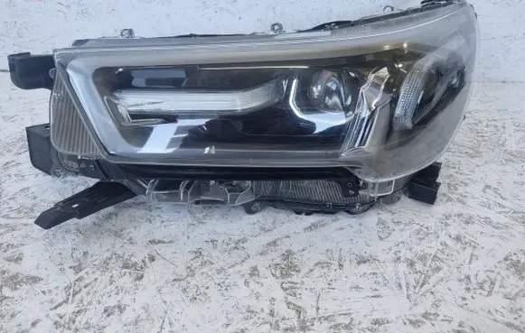 Toyota Hilux (AN120, AN130) Headlight/headlamp 1ej-9223368-030b