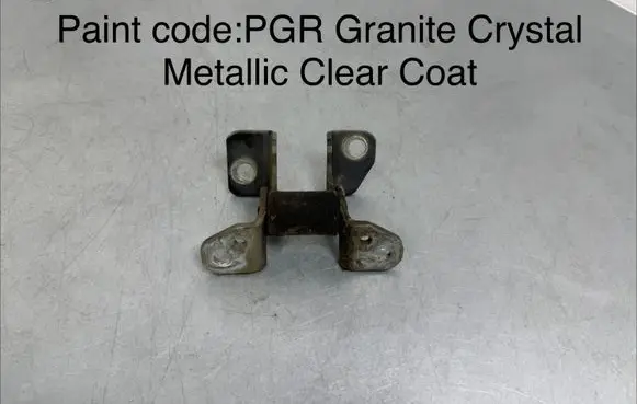 Jeep Grand Cherokee Front door lower hinge 664AG