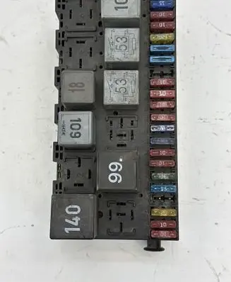 Volkswagen Multivan T4 Fuse module 357937039