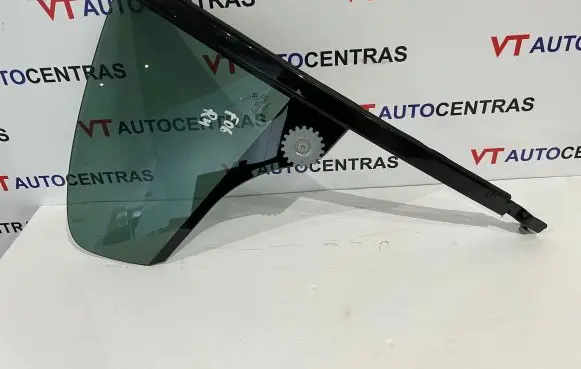 BMW 6 F06 Gran coupe Rear side window