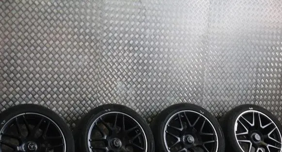 Mercedes-Benz G W463 2nd Gen R22 alloy rim A4634012000