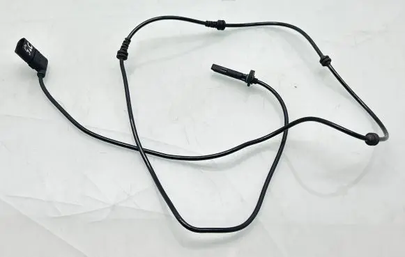 Mercedes-Benz GLC X253 C253 ABS brake wheel speed sensor A2539053400