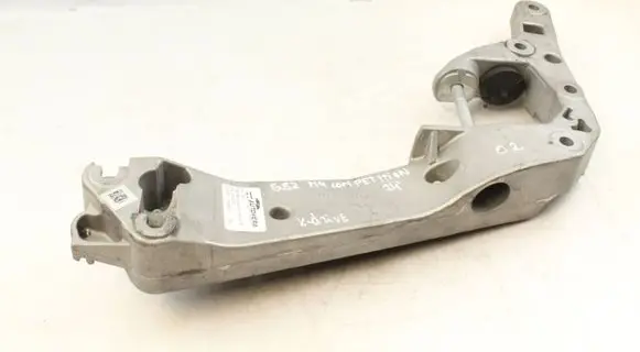 BMW M4 G82 G83 Gearbox mounting bracket 8089422 22318089422