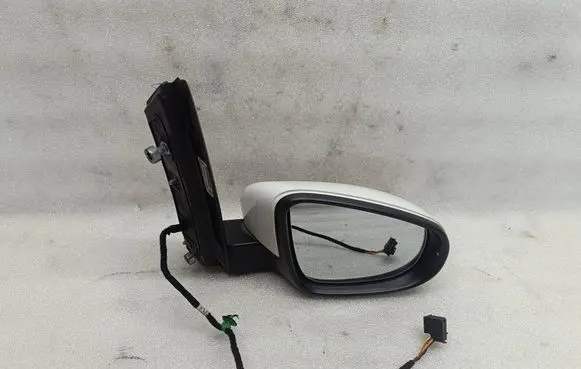 Volkswagen Touran II Front door electric wing mirror E1021025