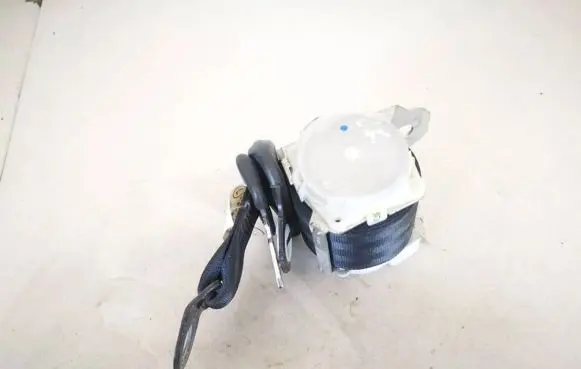 Toyota Aygo AB10 Rear seatbelt 7p2200
