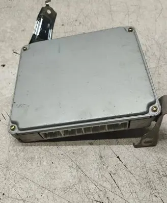 Toyota Corolla Verso E121 Engine control unit/module 896610F010 MB1758006463 1758006463