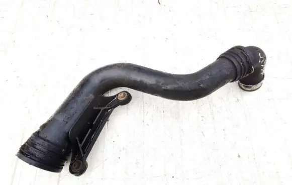 Volkswagen Golf V Intercooler hose/pipe