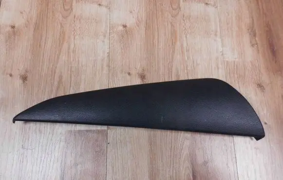 Nissan Leaf II (ZE1) Center console decorative trim 689075SH0A