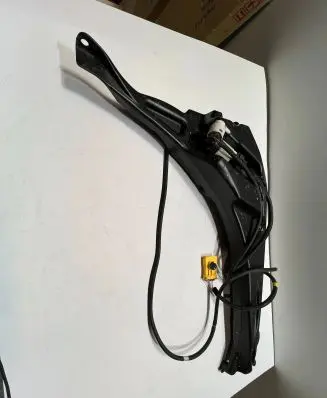 Peugeot 308 Windshield washer fluid reservoir/tank 9801927380