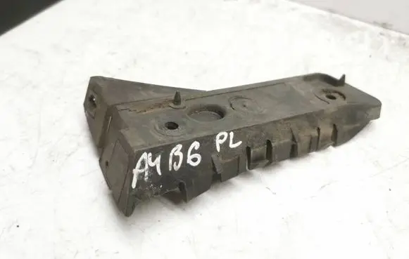 Audi A4 S4 B6 8E 8H Front bumper mounting bracket 8e0807284