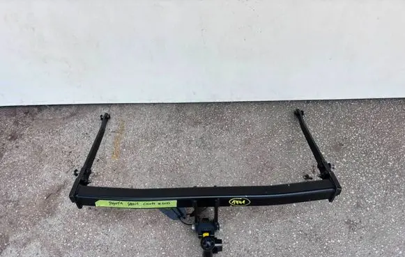 Toyota Yaris Tow bar PW9600D100 55R012043